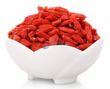 枸杞振動篩,枸杞直線振動篩,枸杞篩分機(jī)